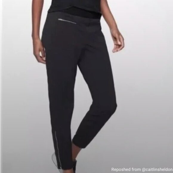 Athleta Trekkie Mod Crop Zip Ankle Pants Black Travel Hiking Commuter Activewear - Picture 10 of 10